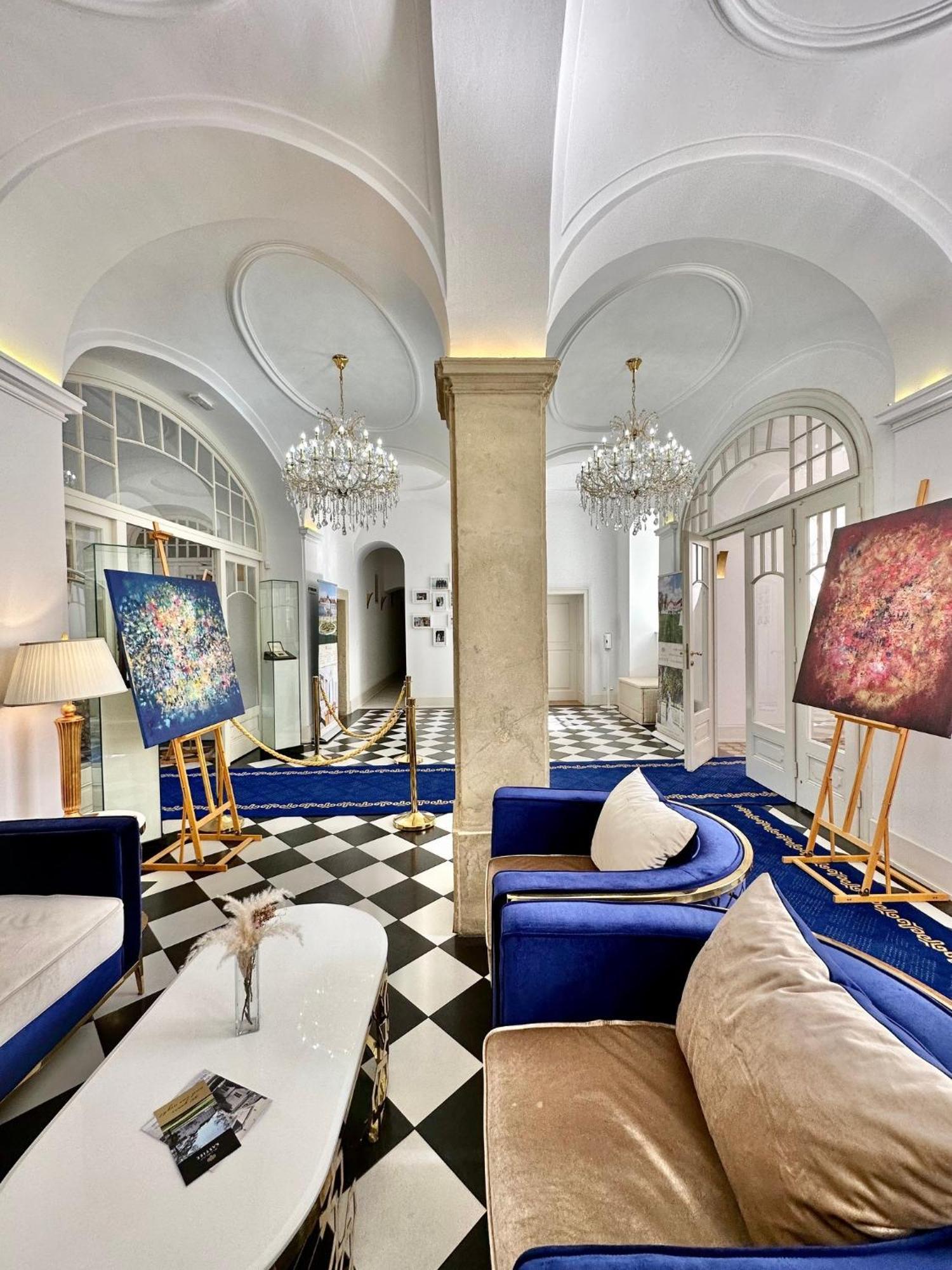 Art Hotel Kastiel Tomasov Exterior foto