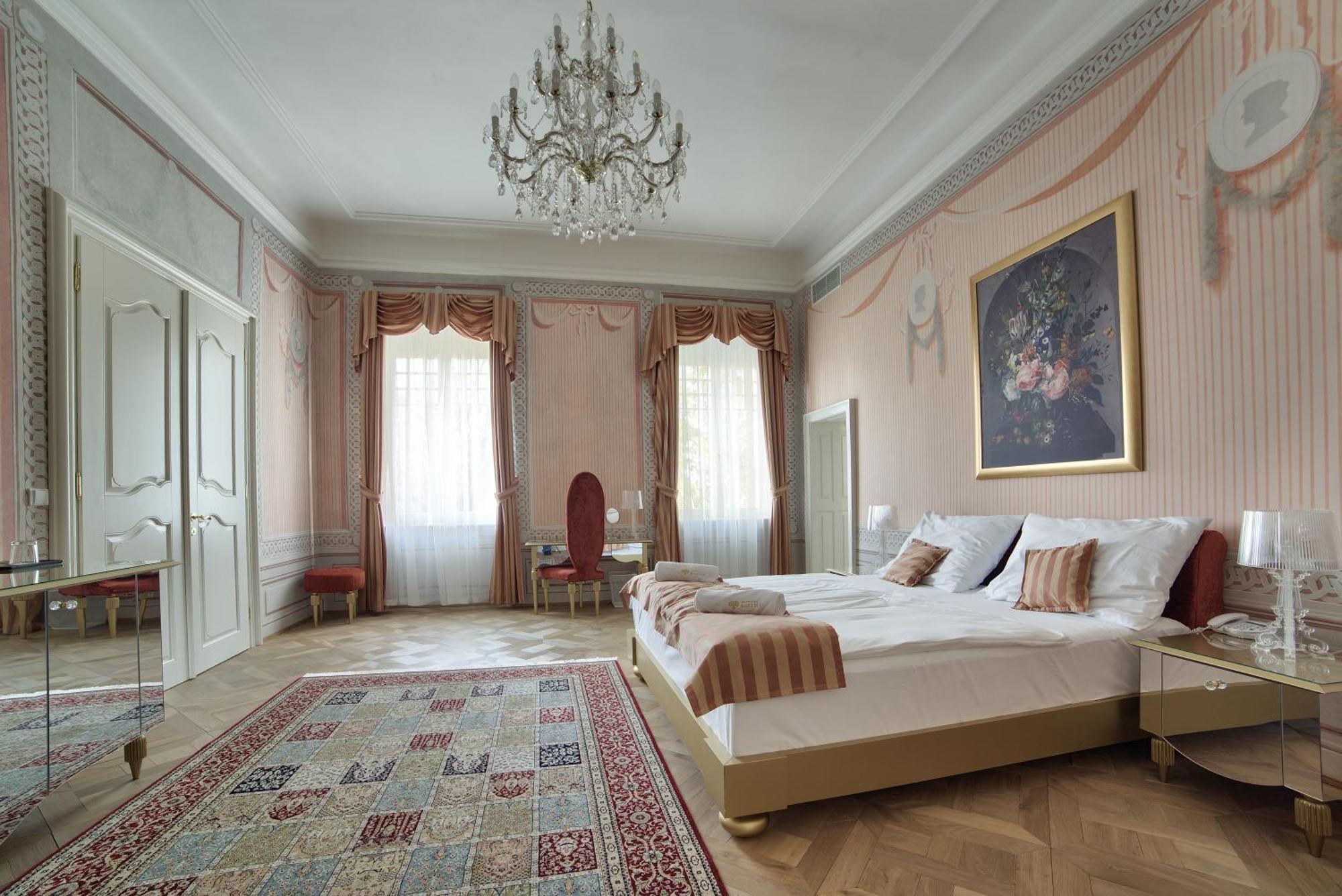 Art Hotel Kastiel Tomasov Quarto foto